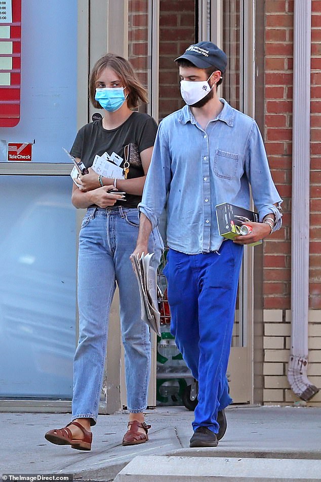 Maya Hawke and Tom Sturridge stock up on supplies during casual outing