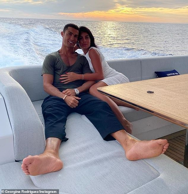 Georgina Rodriguez Shares A Kiss With Her Boyfriend Cristiano Ronaldo On Superyacht In St Tropez