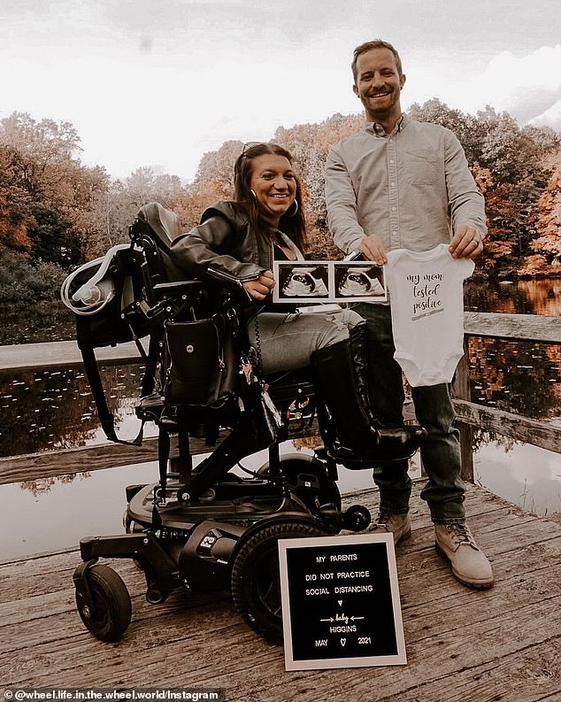 Woman In A Wheelchair Shares Pregnancy Journey On Instagram Readsector 1294