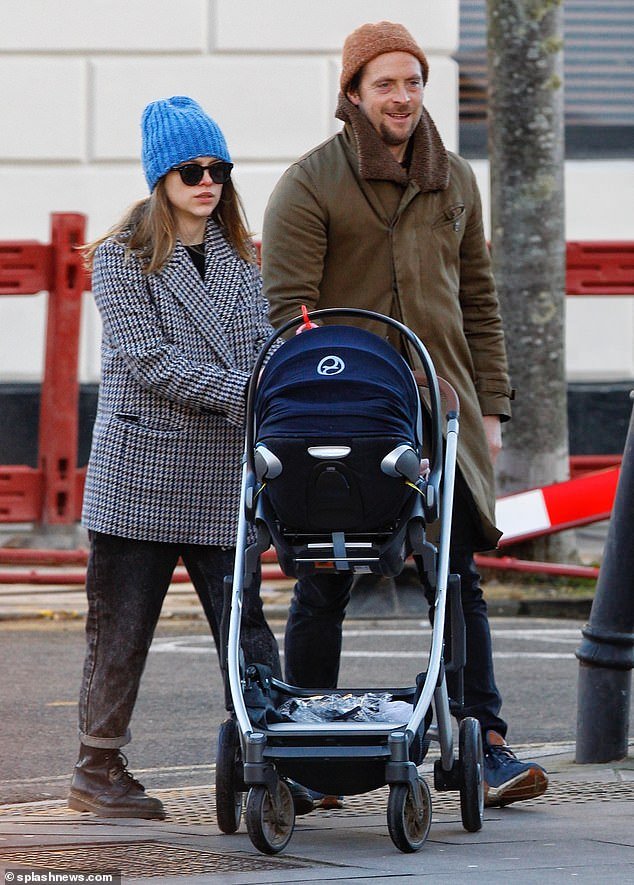 Sophie Cookson Enjoys A Stroll With Her Baby And Partner Stephen Campbell Moore Readsector Select from premium sophie cookson of the highest quality. sophie cookson enjoys a stroll with her