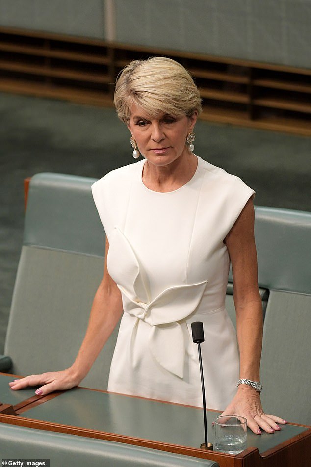 Julie Bishop surprises fans as she ditches her signature pixie
