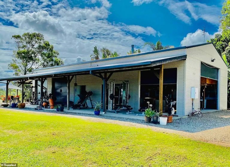 Inside the incredible AirBnB hidden in Byron Bay ReadSector