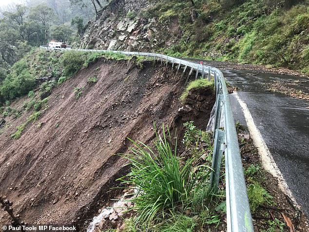 Australia's iconic Jenolan Caves shuts down 'indefinitely' as floods ...